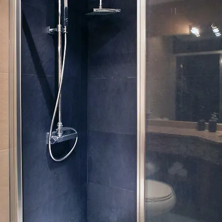 Parque Nacoes - Fil Pool