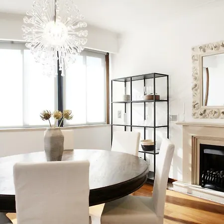 Parque Nacoes - Fil Pool * Lisbona