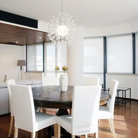 Parque Nacoes - Fil Pool