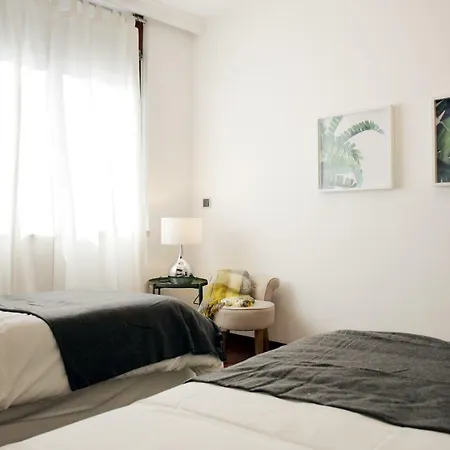 Parque Nacoes - Fil Pool *